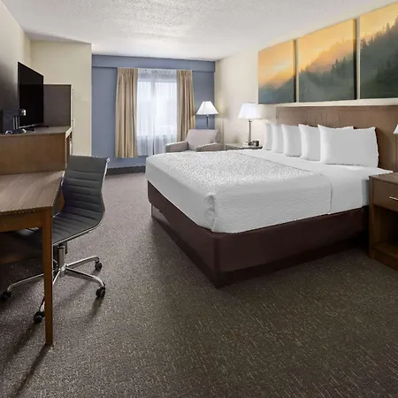 Days Inn By Wyndham Penn State State College Extérieur photo