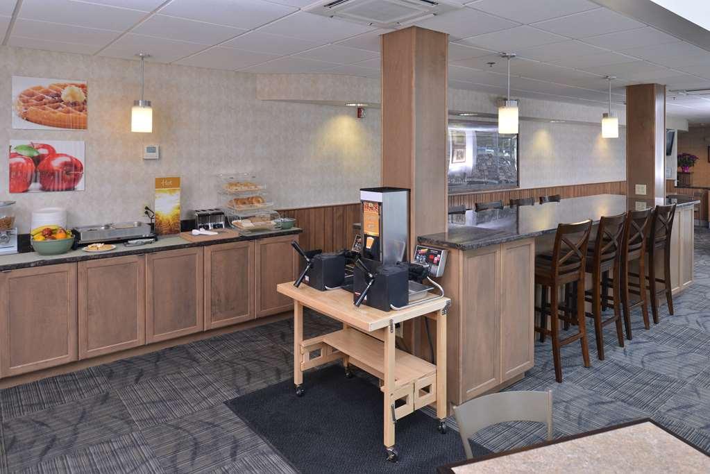 Hotel Days By Wyndham Penn State 2*