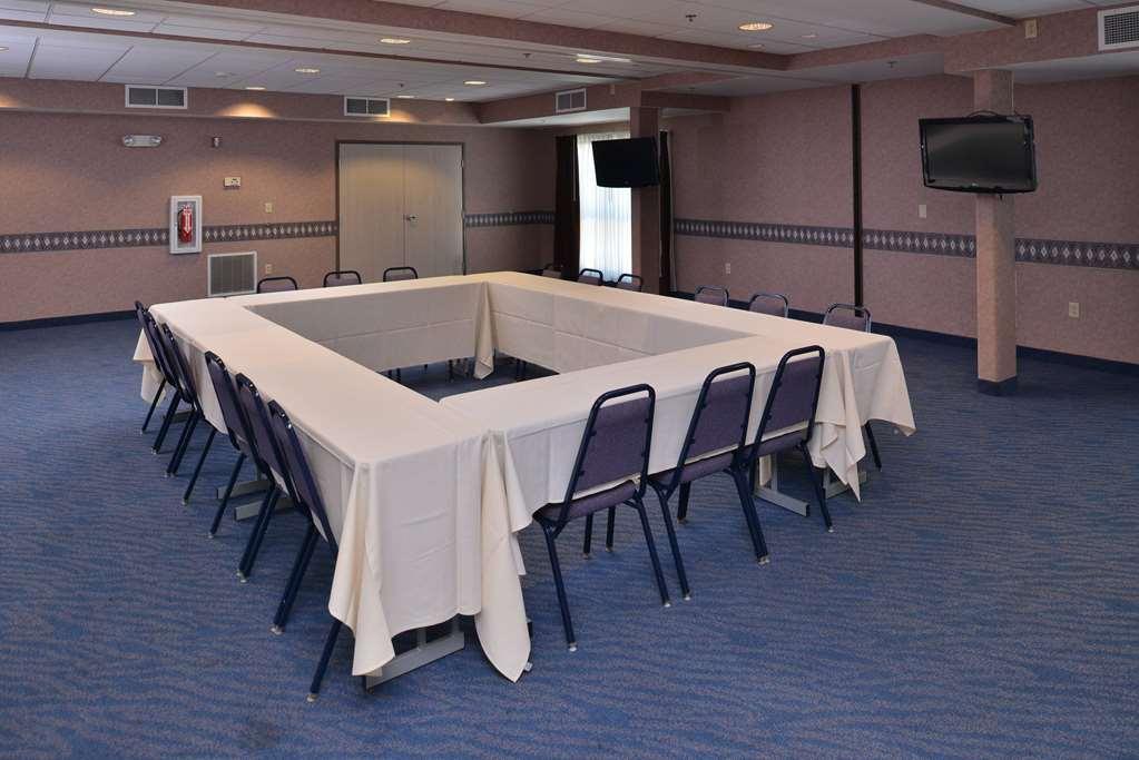 Hotel Days By Wyndham Penn State State College