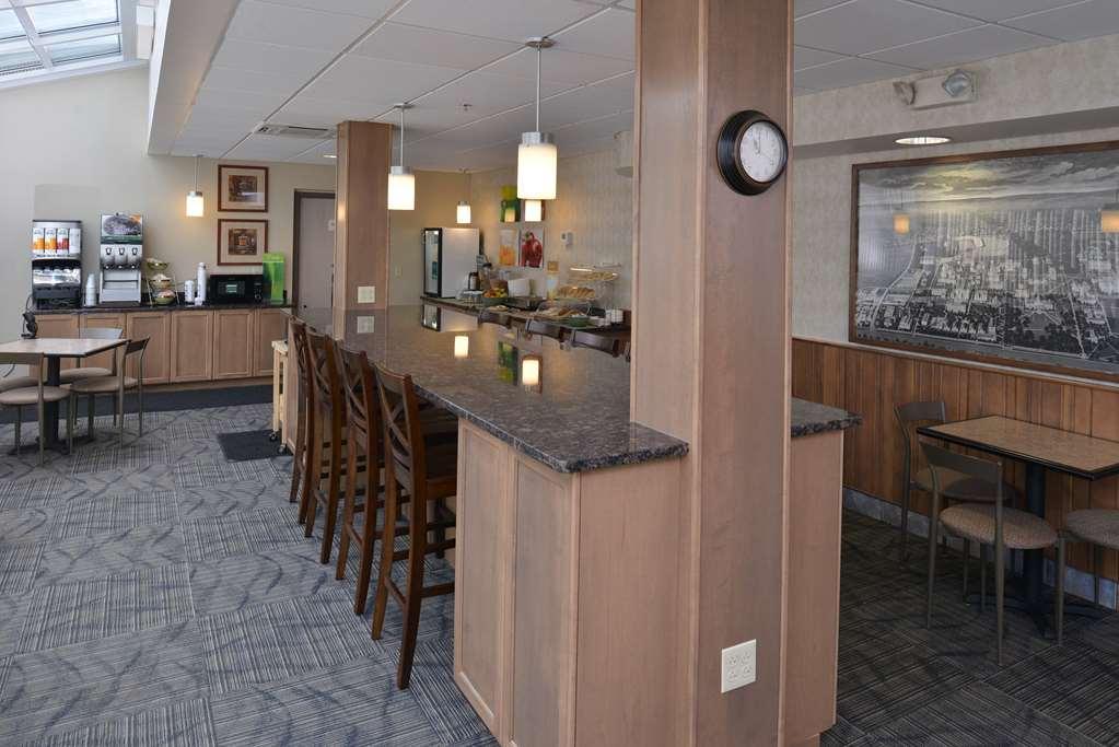 Hotel Days By Wyndham Penn State