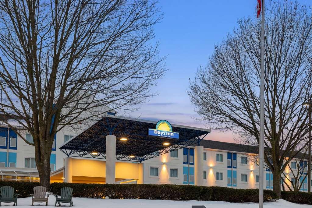 Days By Wyndham Penn State Hotel