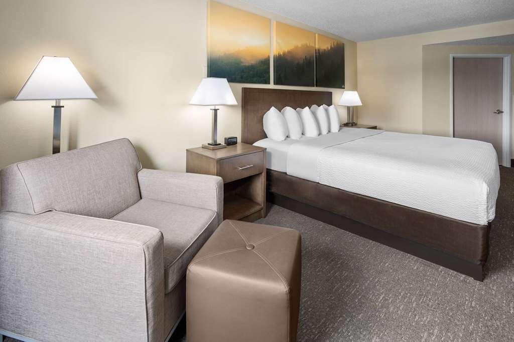 Hotel Days By Wyndham Penn State State College