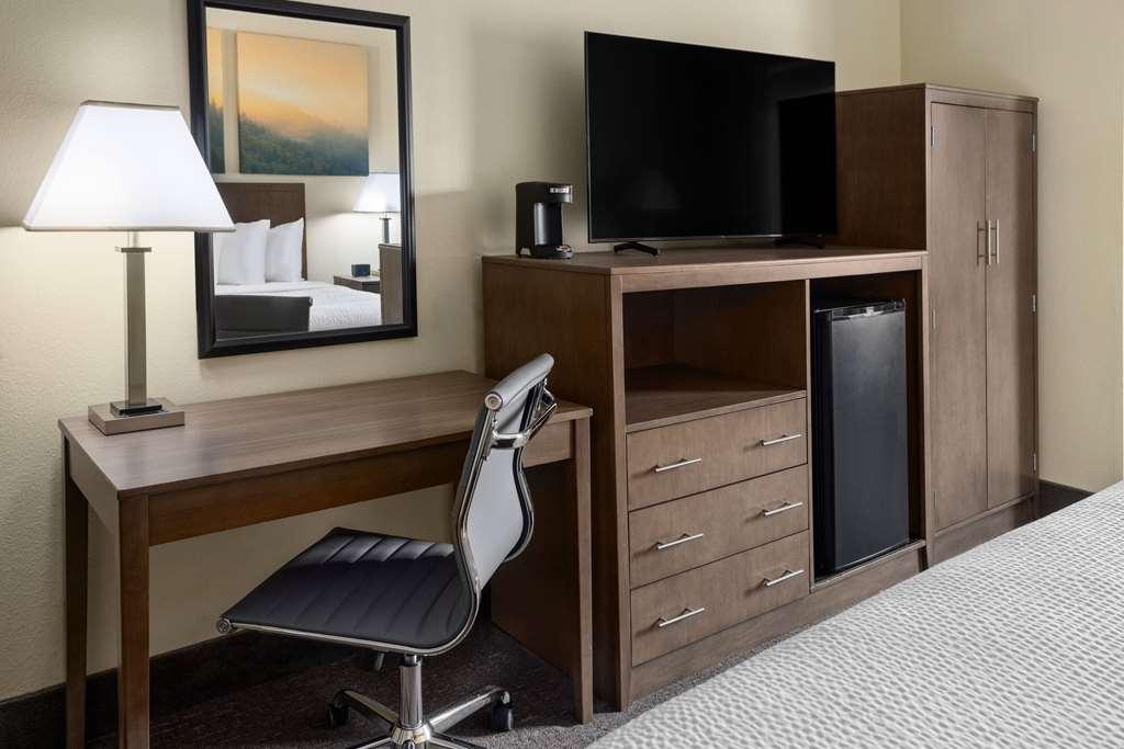 Days By Wyndham Penn State 2*