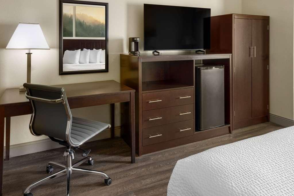 Days By Wyndham Penn State Hotel 2*