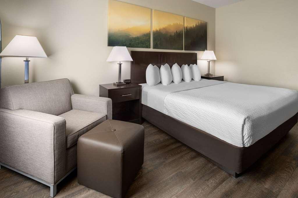 Hotel Days By Wyndham Penn State State College