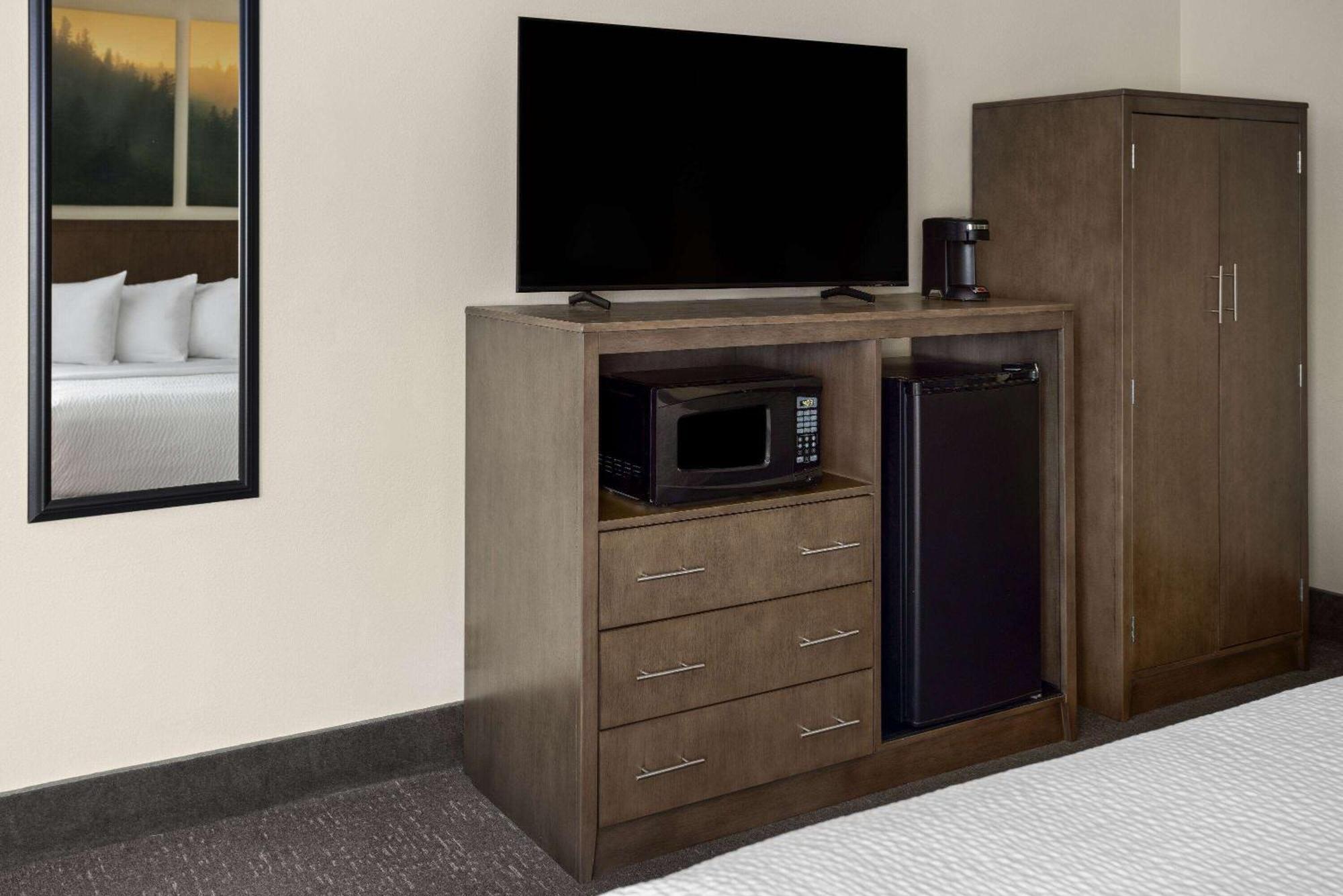 Hotel Days By Wyndham Penn State 2*