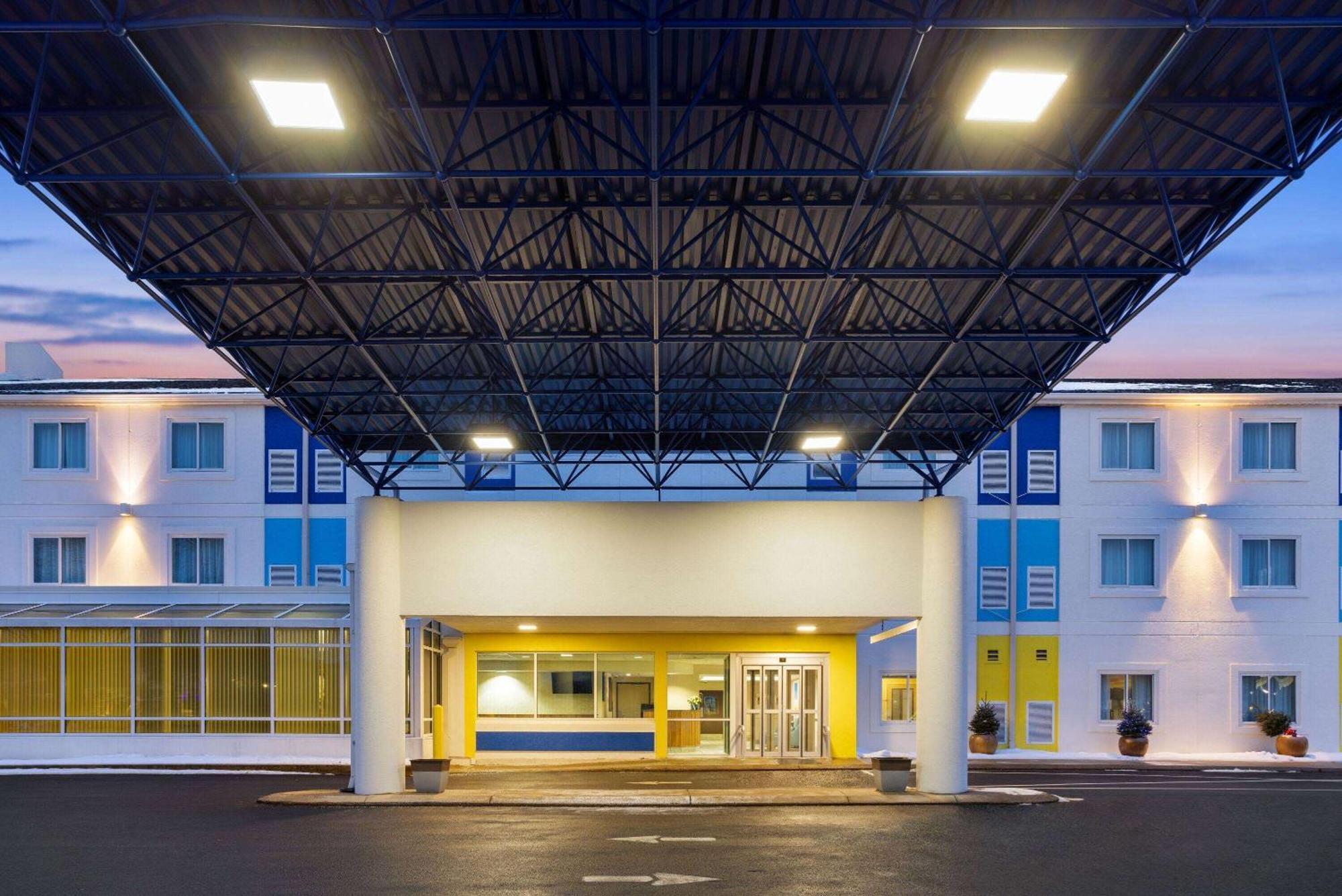 Days By Wyndham Penn State 2* State College