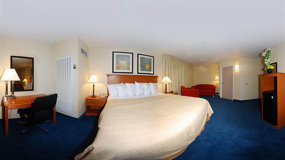 Hotel Days By Wyndham Penn State 2*
